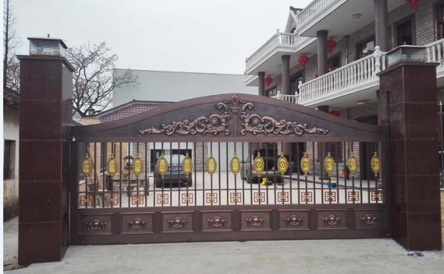 沈阳铜门